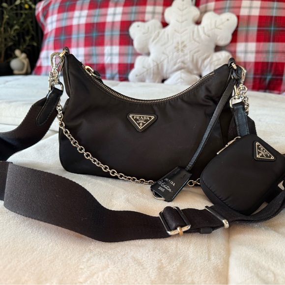 Prada Re-Edition 2005 Re-Nylon bag - Picture 2 of 6